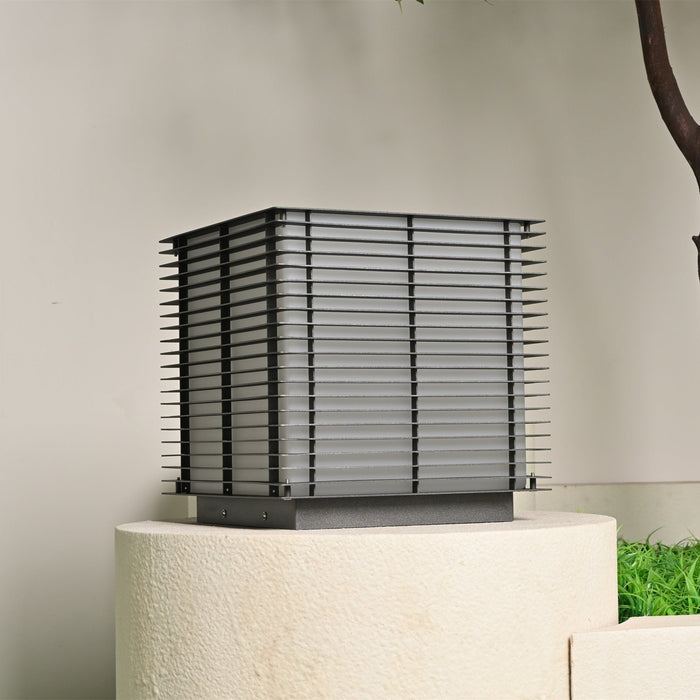 Solar Grid Outdoor Light Vakkerlight