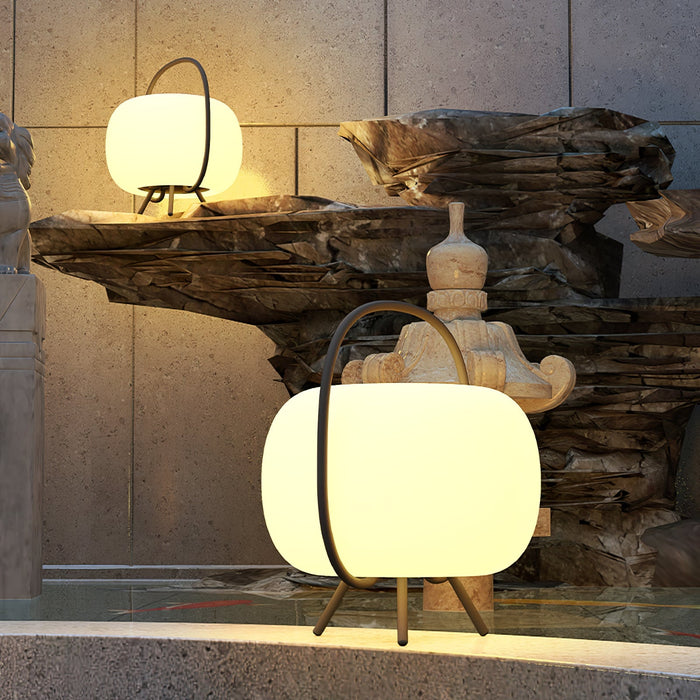 Soluna Pod Lantern Outdoor Lamp Vakkerlight