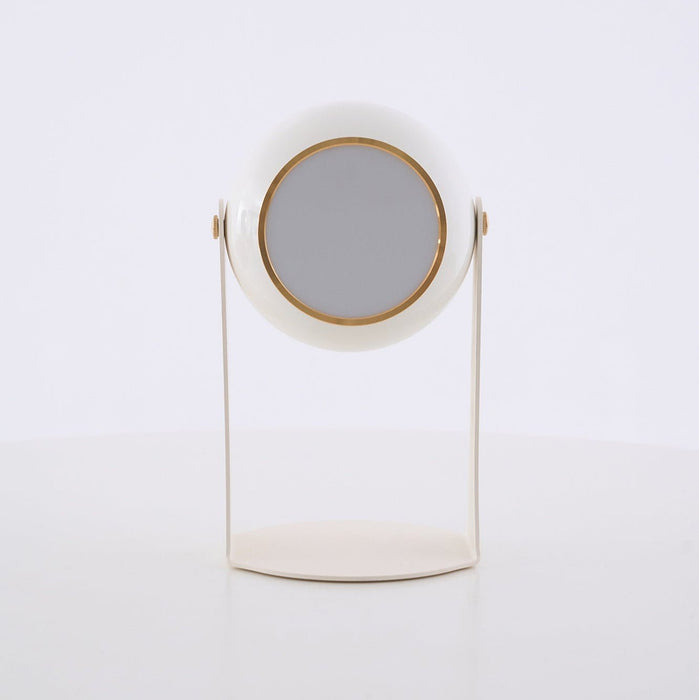 Svejk Table Lamp (Built-in Battery) Vakkerlight