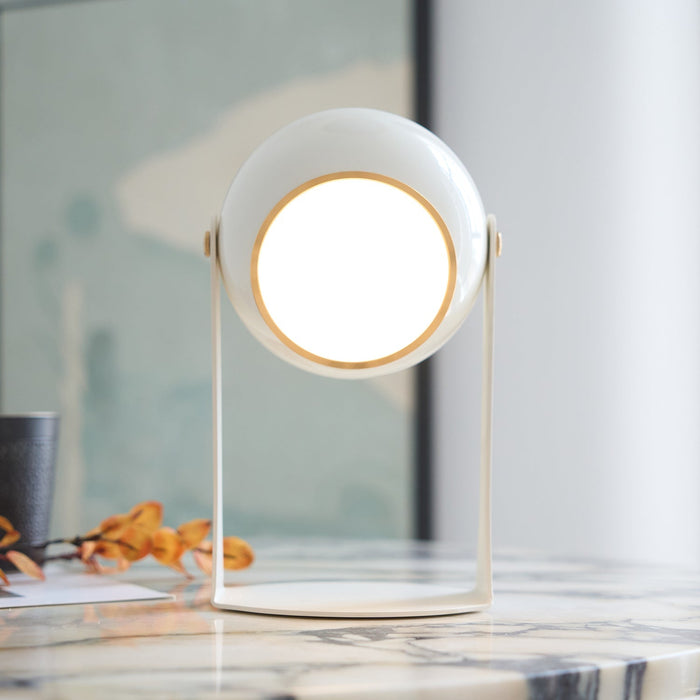 Svejk Table Lamp (Built-in Battery) Vakkerlight