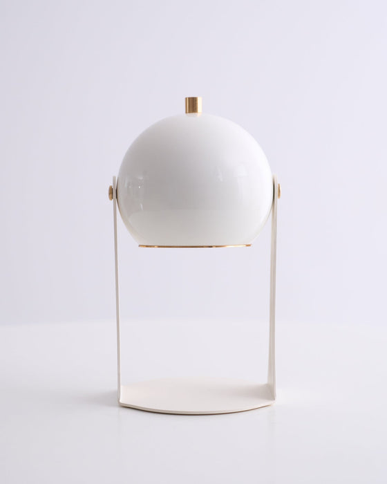 Svejk Table Lamp (Built-in Battery) Vakkerlight