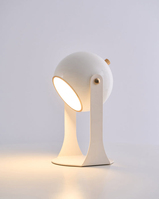 Svejk Table Lamp (Built-in Battery) Vakkerlight