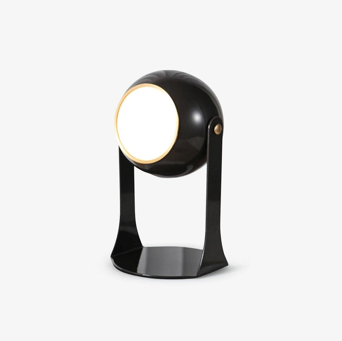 Svejk Table Lamp (Built-in Battery) Vakkerlight