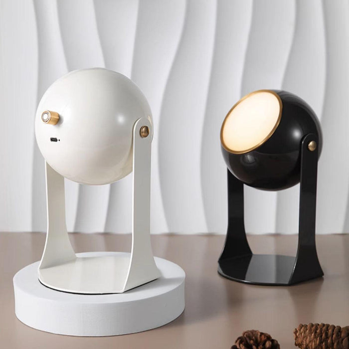 Svejk Table Lamp (Built-in Battery) Vakkerlight