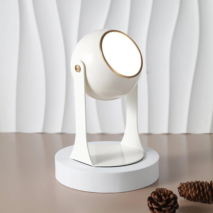 Svejk Table Lamp (Built-in Battery) Vakkerlight