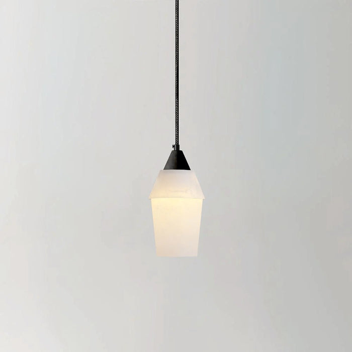 TEN MA DO Alabaster Pendant Lamp Vakkerlight