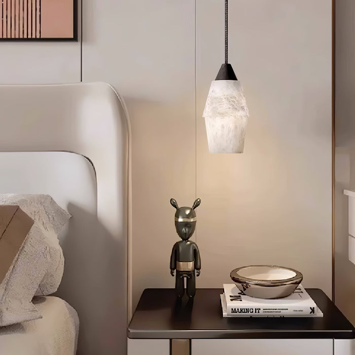 TEN MA DO Alabaster Pendant Lamp Vakkerlight