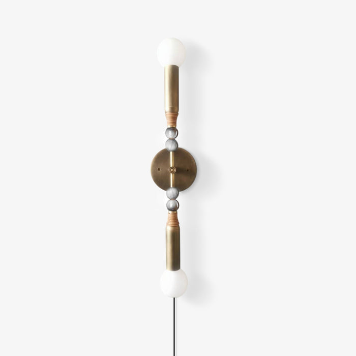 Toam Plug-in Wall Lamp Vakkerlight