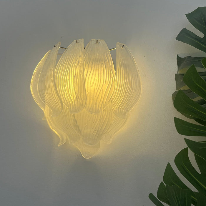 Tuliva Wall Lamp Vakkerlight
