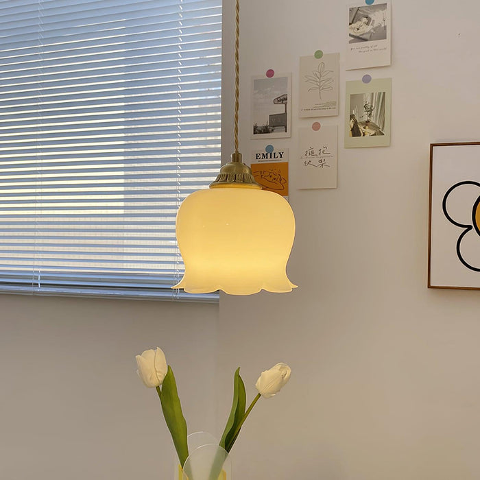 Valley Flower Pendant Lamp Vakkerlight