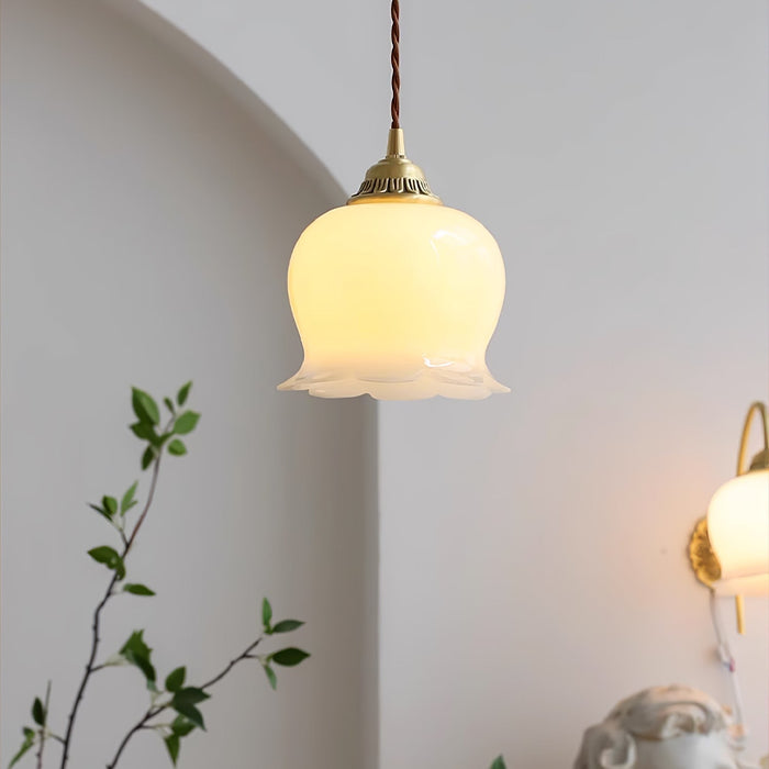 Valley Flower Pendant Lamp Vakkerlight