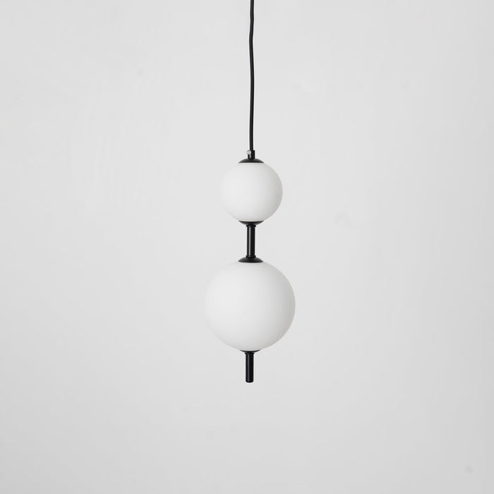 Vertical Globe Pendant Lamp Vakkerlight