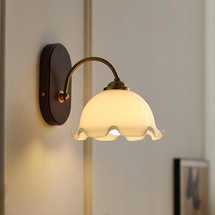 Vintage Flower Wall Lamp