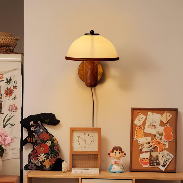 Mushroom Wood Wall Lamp Vakkerlight