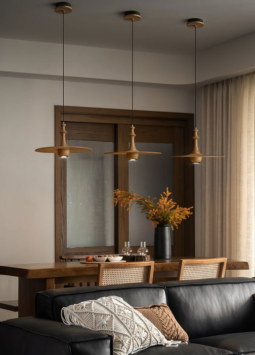 Wooden Spin Pendant Light Vakkerlight