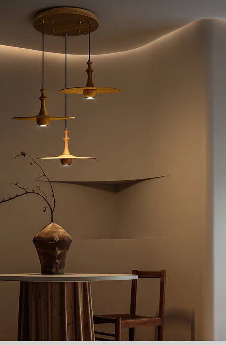 Wooden Spin Pendant Light Vakkerlight
