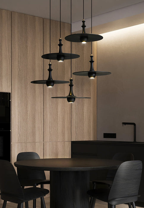 Wooden Spin Pendant Light Vakkerlight