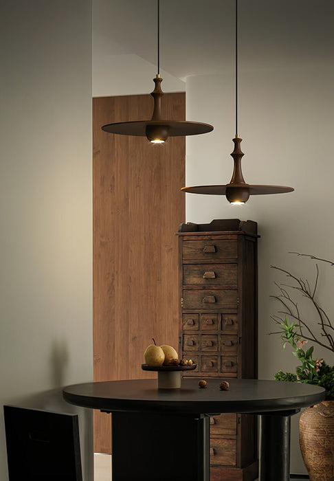 Wooden Spin Pendant Light Vakkerlight