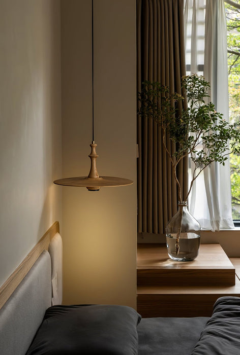 Wooden Spin Pendant Light Vakkerlight