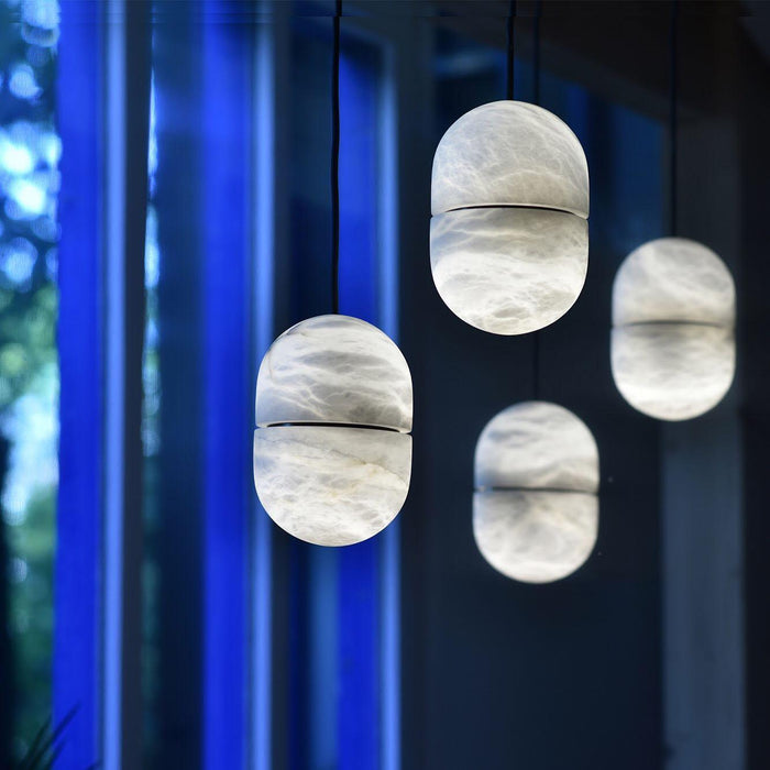 YUM Alabaster Pendant Light Vakkerlight