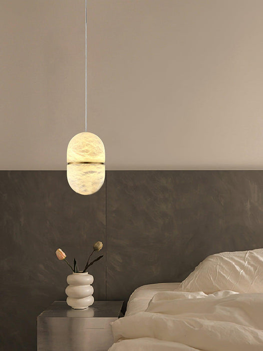 YUM Alabaster Pendant Light Vakkerlight