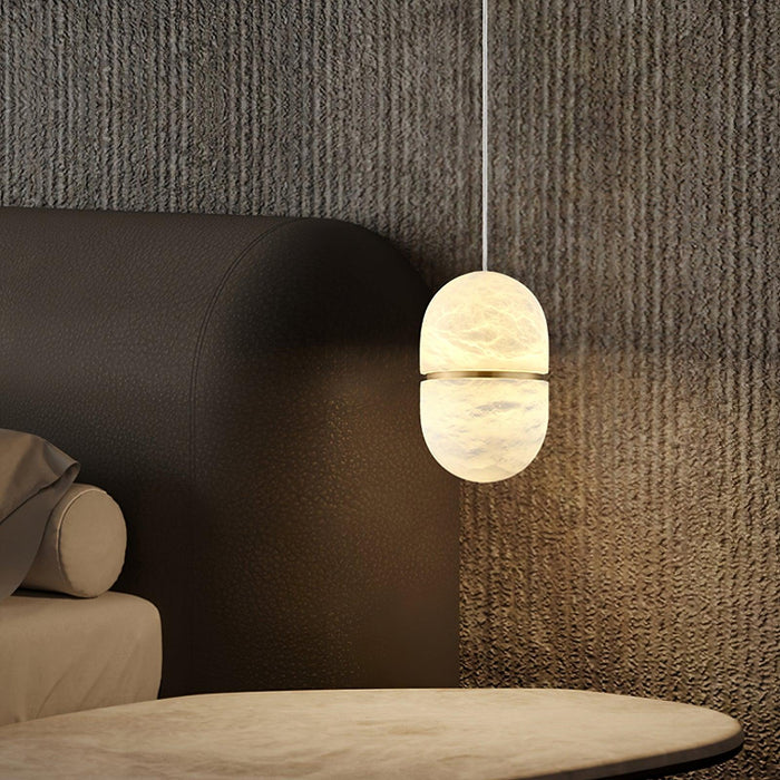 YUM Alabaster Pendant Light Vakkerlight