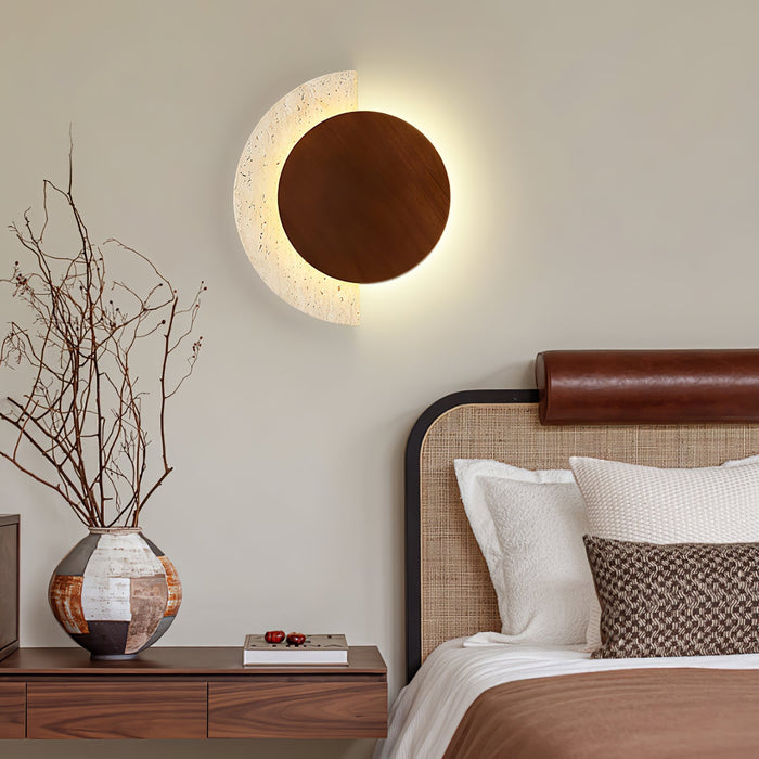Crescent Halo Plug-in Wall Sconce Vakkerlight