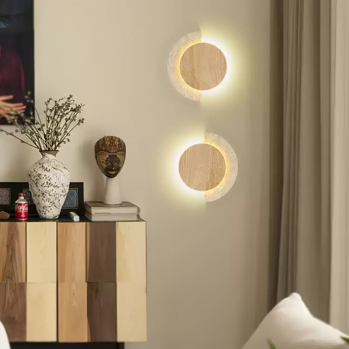Crescent Halo Plug-in Wall Sconce Vakkerlight