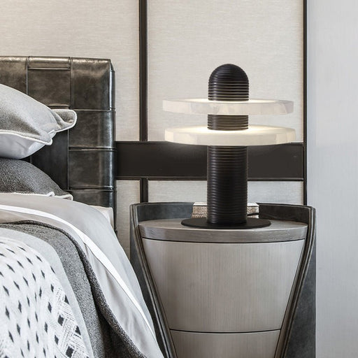Alabaster Comet Table Lamp - Simprolos
