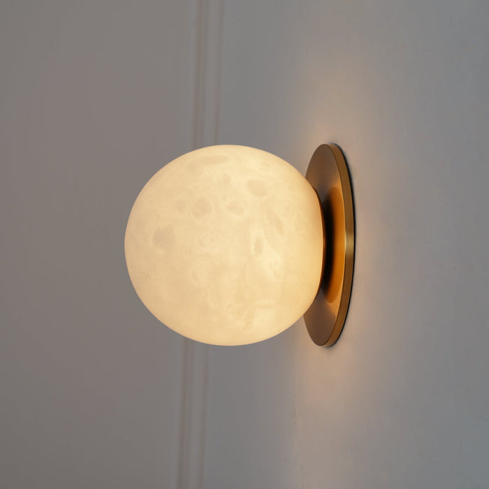 Alabaster Mini Orb Wall Lamp - Simprolos
