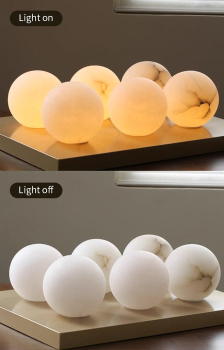 Alabaster Mini Orb Wall Lamp - Simprolos