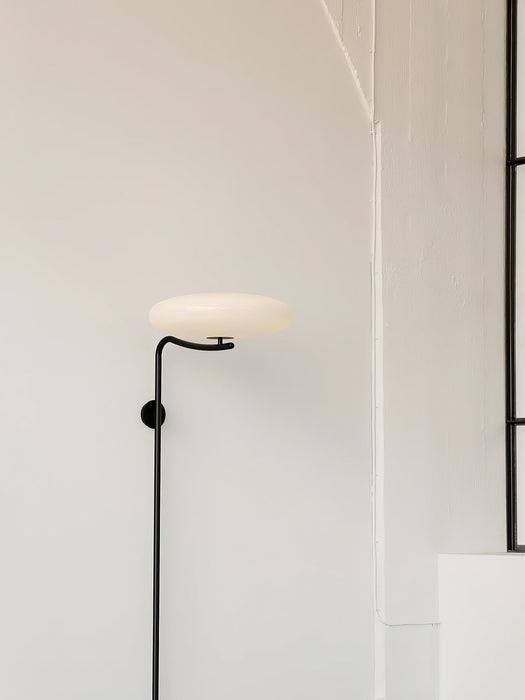 Arc Plug - in Wall Lamp - Simprolos