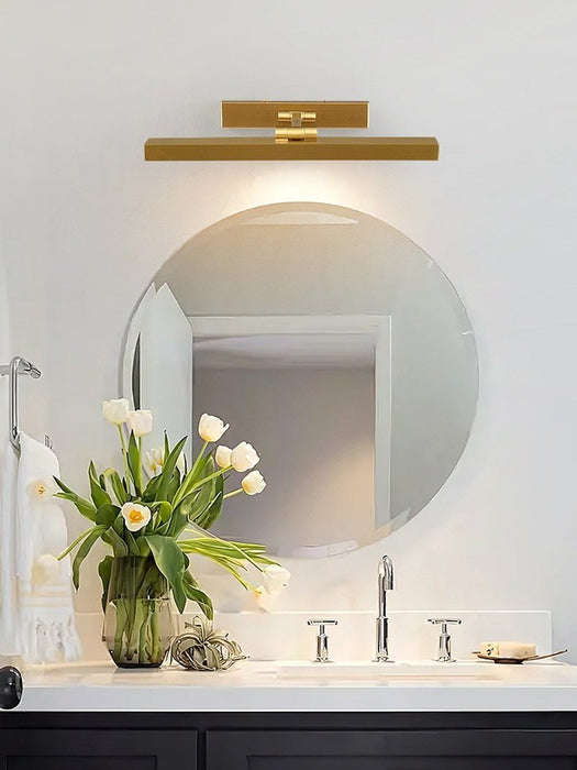 Avery Brass Wall Light - Simprolos