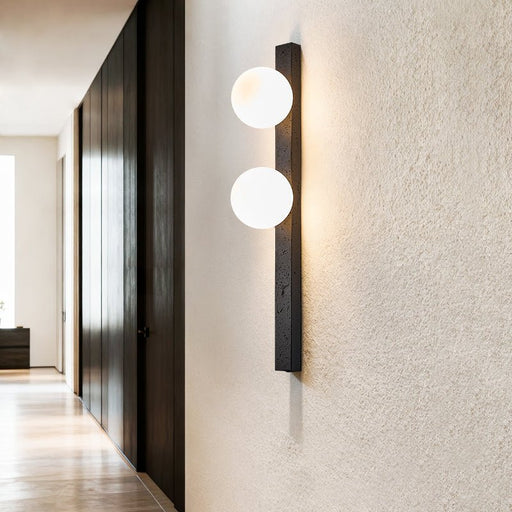 Balanced Globe Sconce - Simprolos