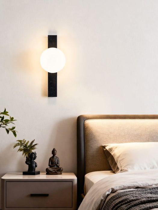Balanced Globe Sconce - Simprolos
