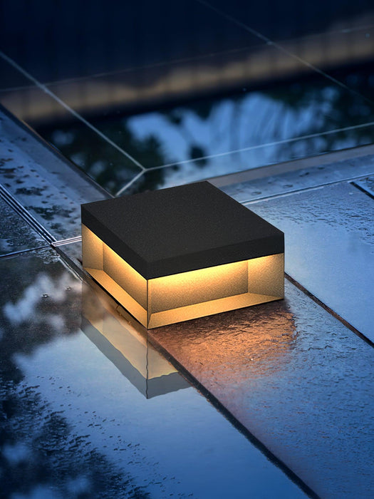 Black Box Outdoor Post Light - Simprolos
