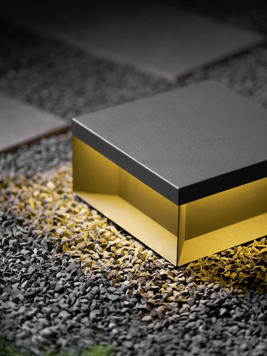 Black Box Outdoor Post Light - Simprolos