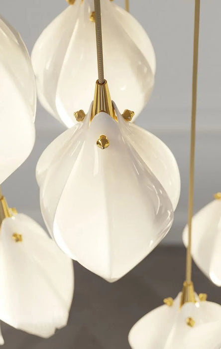 Bloom Staircase Chandelier - Simprolos