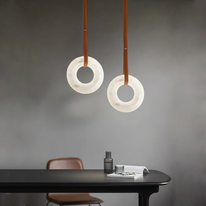 Cingeto Alabaster Pendant Light Simprolos