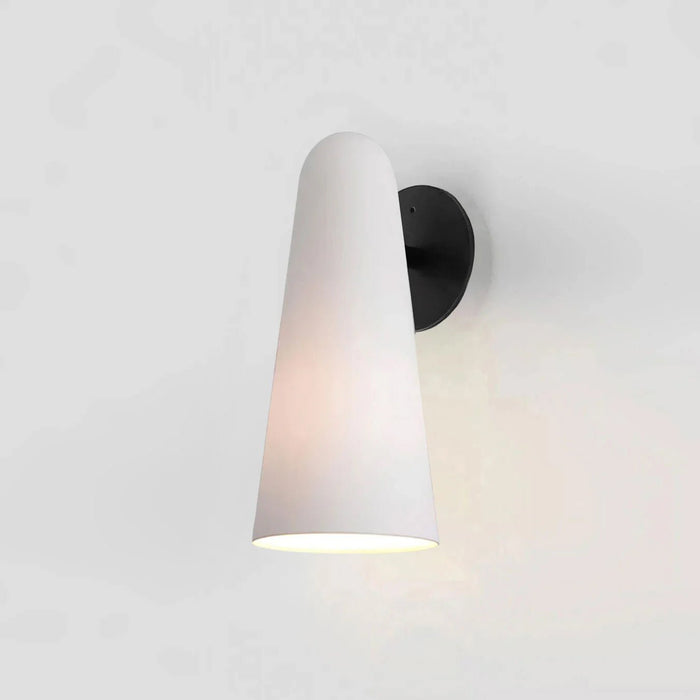 Conical Glass Wall Lamp - Simprolos