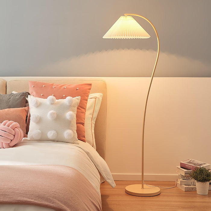 Crescini Pleated Floor Lamp Simprolos