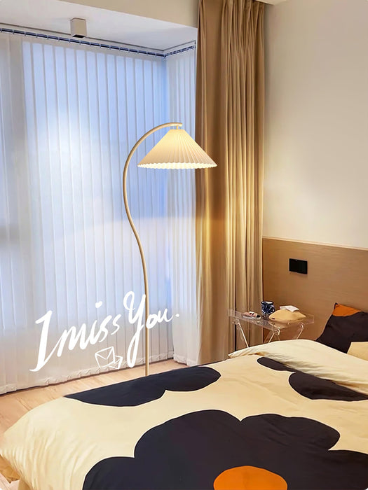 Crescini Pleated Floor Lamp Simprolos
