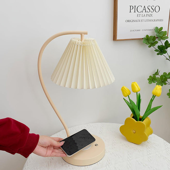 Crescini Pleated Table Lamp - Simprolos
