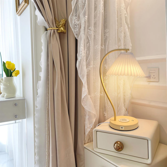 Crescini Pleated Table Lamp - Simprolos