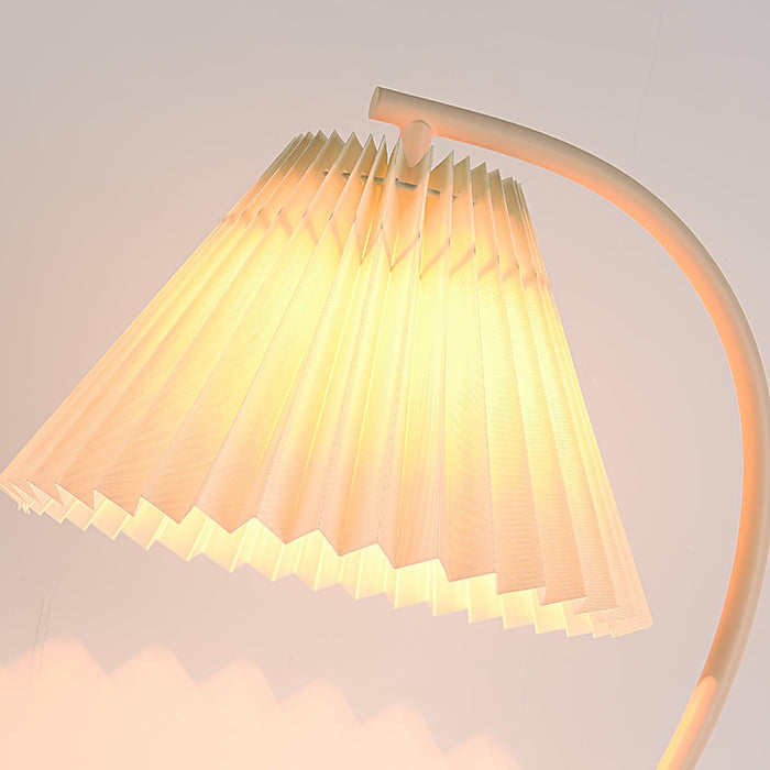 Crescini Pleated Table Lamp - Simprolos