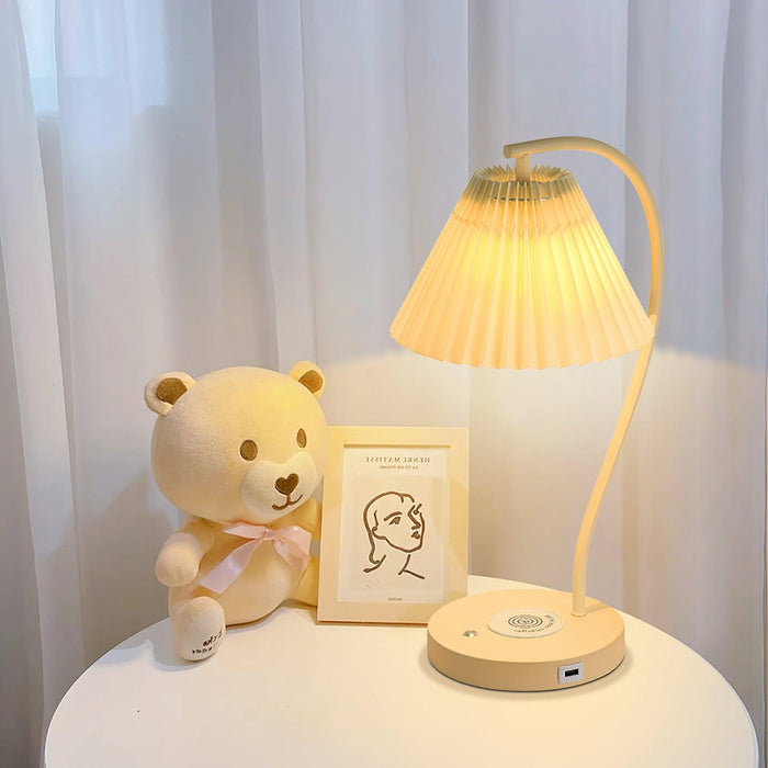Crescini Pleated Table Lamp - Simprolos