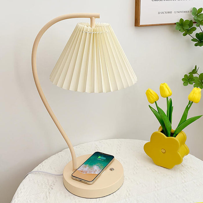 Crescini Pleated Table Lamp - Simprolos