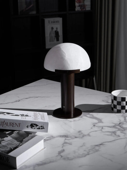 Elegance Alabaster Table Lamp - Simprolos