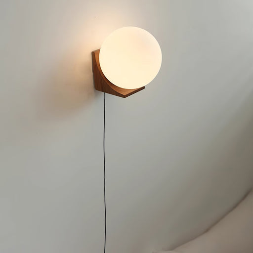 Evelyn Orb Plug - in Wall Lamp - Simprolos