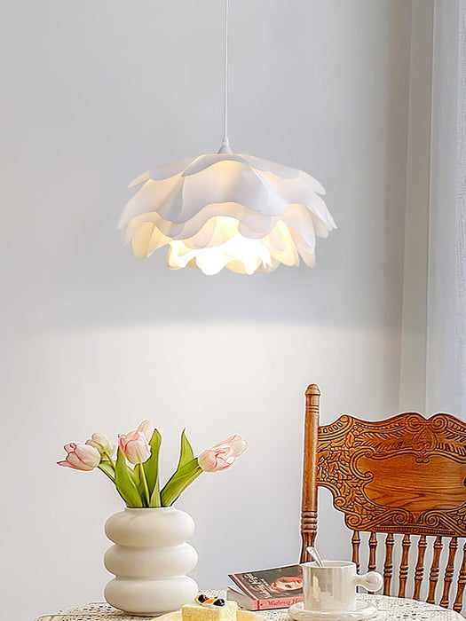 Flower Shaped White Pendant Lamp - Simprolos